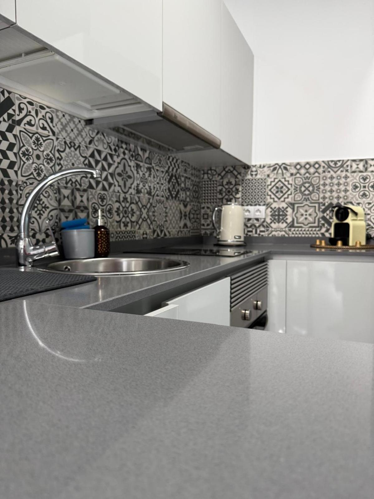 Apolo Studio: En Playa De Canteras Appartement Las Palmas de Gran Canaria
